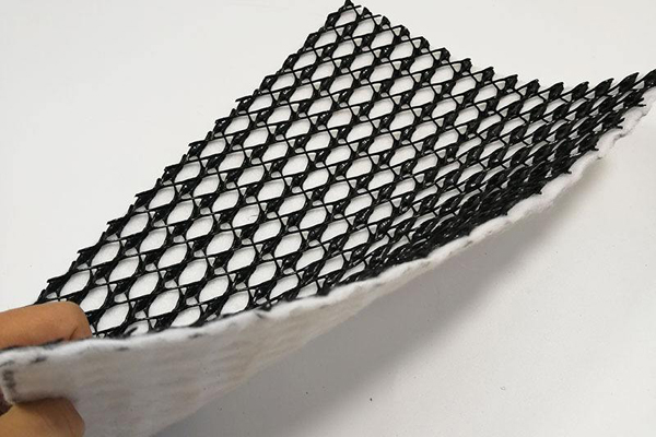 三維復(fù)合排水網(wǎng)鋪設(shè)的3個(gè)關(guān)鍵注意事項(xiàng) 第2張